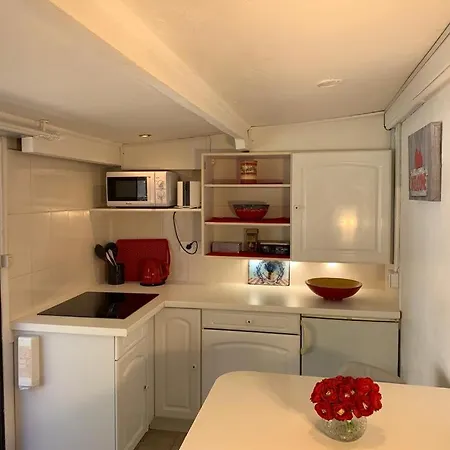 Debbie's Crew House
