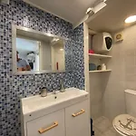 Debbie's Crew House Hostel Antibes