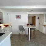 Debbie's Crew House